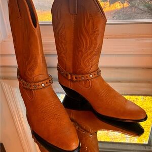 Austin Trading Co Western Boots (11)